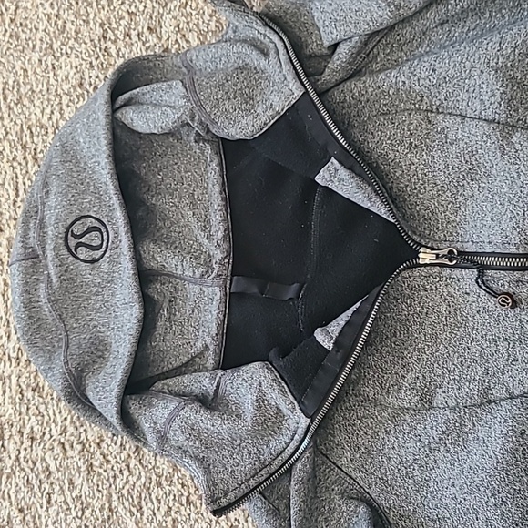 lululemon athletica Heathered Gray Scuba Hooded Jacket - Picture 2 of 7